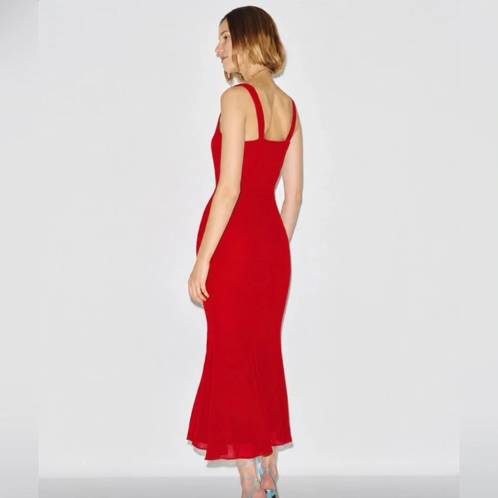 Reformation Laine Dress in Red - Picture 2 of 8